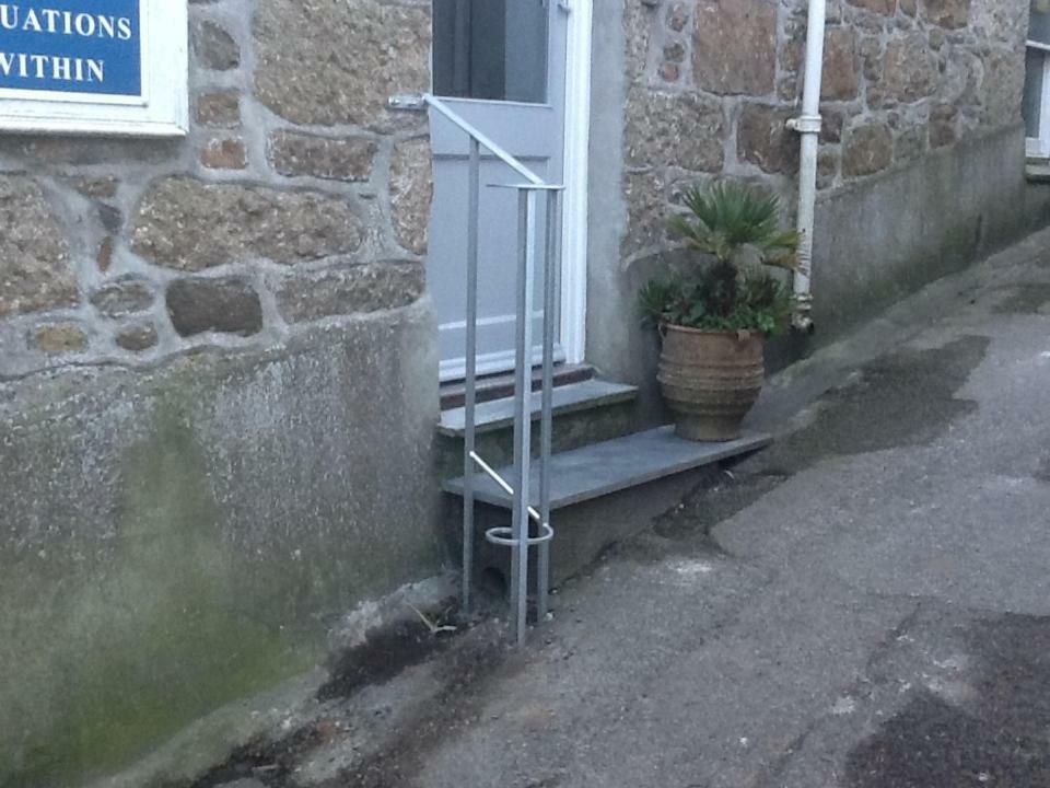 Sunny Corner Apartment Mousehole Exterior photo